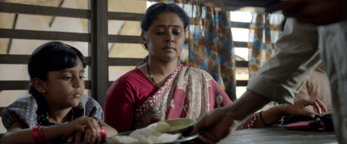 Minnal Murali (2021) UNCUT 1080p | 720p | 480p WEB-HDRip [Hindi ORG (DD 5.1) + Malayalam]