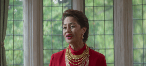 The Royal Treatment (2022) 1080p | 720p | 480p WEB-HDRip [Hindi ORG (DD5.1) + English]