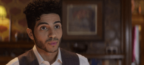 The Royal Treatment (2022) 1080p | 720p | 480p WEB-HDRip [Hindi ORG (DD5.1) + English]