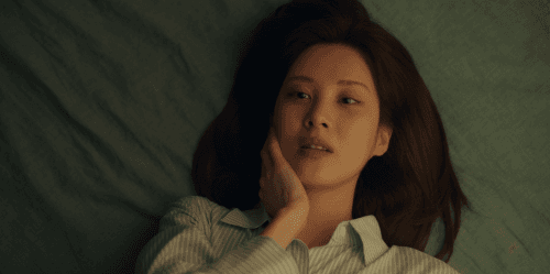 Love and Leashes (2022) 1080p | 720p | 480p WEB-HDRip [Hindi (DD5.1) + English]