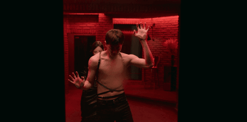 Love and Leashes (2022) 1080p | 720p | 480p WEB-HDRip [Hindi (DD5.1) + English]