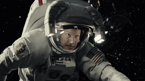 Moonfall (2022) 1080p | 720p | 480p BluRay [Hindi (DD2.0) + English]