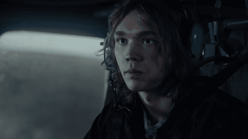 Moonfall (2022) 1080p | 720p | 480p BluRay [Hindi (DD2.0) + English]